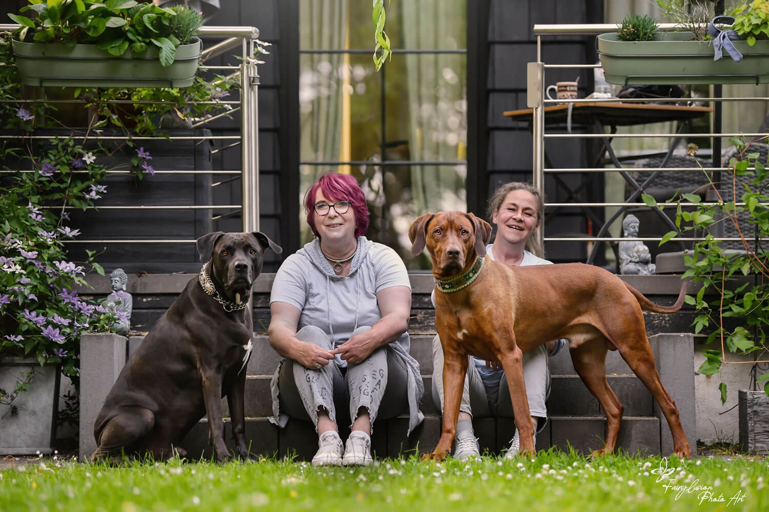 Tiernotfallkarte24-Tina-Sherlock-Pia-Jingles Gruender von Jingles&Holmes
